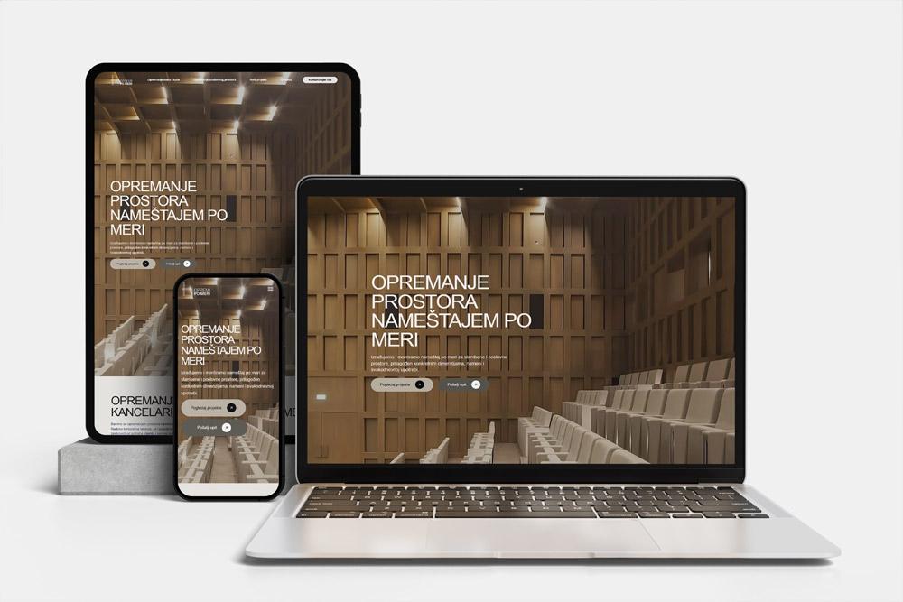 mockup web stranice na razlicitim uredjajima. opremipomeri.rs. Web stranica za stolarske radnje.